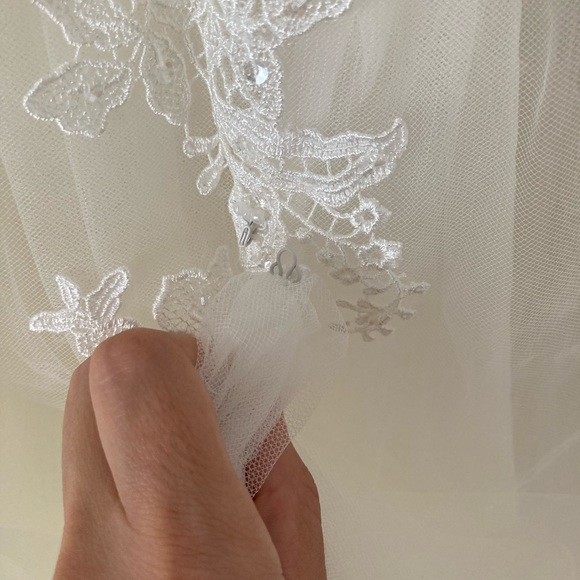 Wedding Dress - Picture 12 of 13